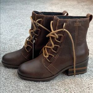 NWT Sorel Cate Lace Up Boots